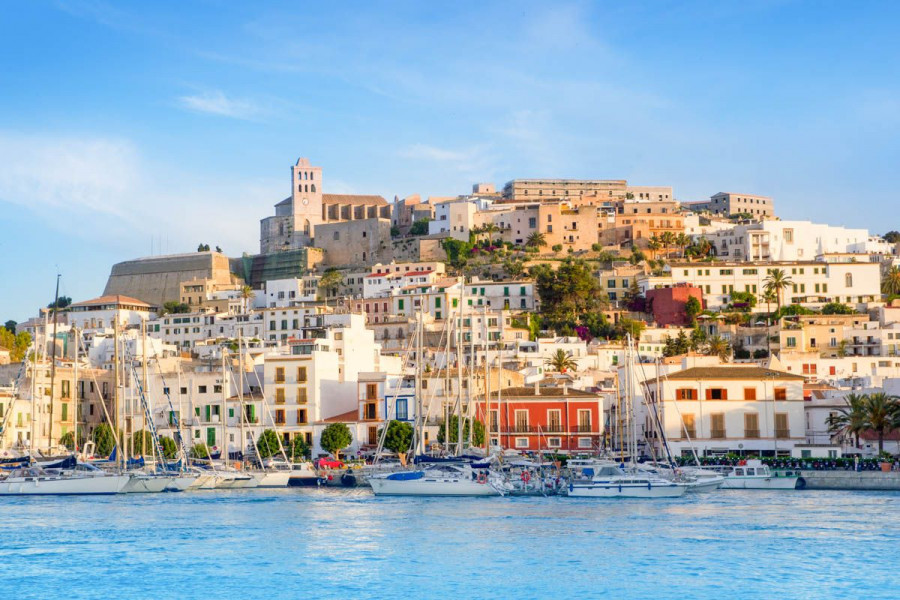Cómo ahorrar dinero en tus vacaciones en Ibiza sin sacrificar la calidad