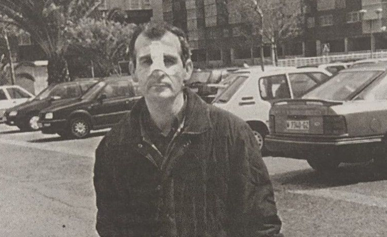 Hace 25 años: Agredido un profesor de autoescuela por aparcar en Elviña y tren de enfermos con destino Lourdes