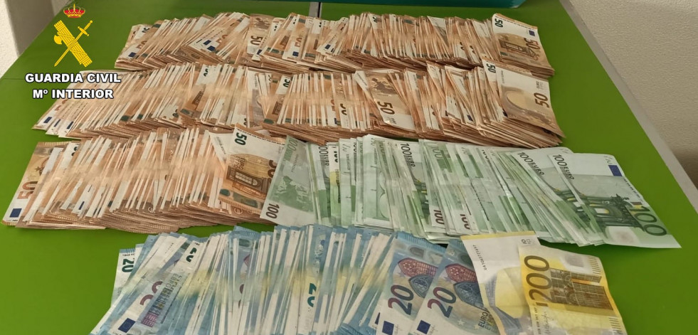 Detenido un vecino de Arteixo por robar casi 90.000 euros