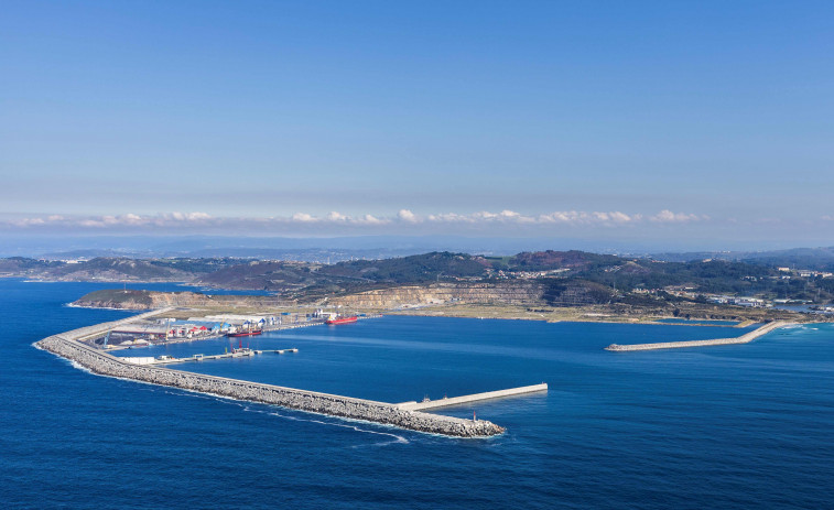 El Puerto Exterior de A Coruña se consolida como la primera dársena de Galicia