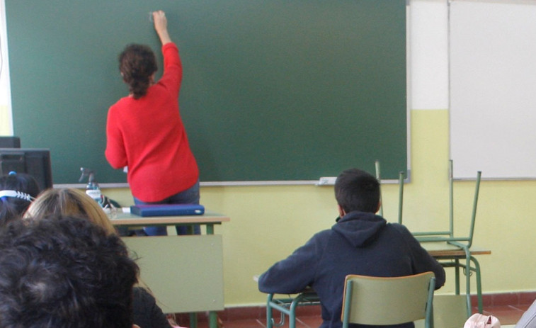 Un alumno agrede con puñetazos y patadas a una profesora en un instituto de Valencia