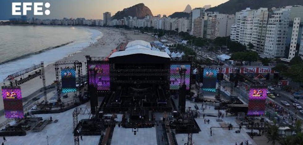 Cientos de miles de admiradores de Madonna toman Río de Janeiro para su concierto gratuito