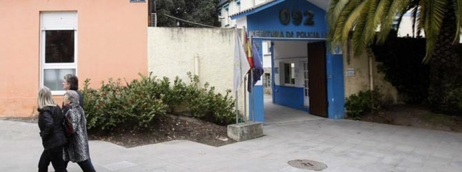 El Ayuntamiento convertirá el patio del cuartel de Orillamar en un parque