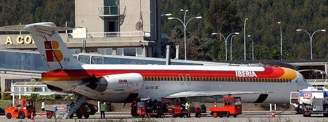 El viento hace perder a Alvedro más de mil pasajeros por desviar vuelos a Lavacolla