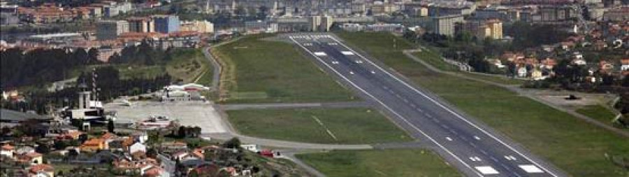 La nueva variante de acceso al aeropuerto de Alvedro entra mañana en servicio