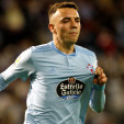 Iago Aspas,  en la calle Real