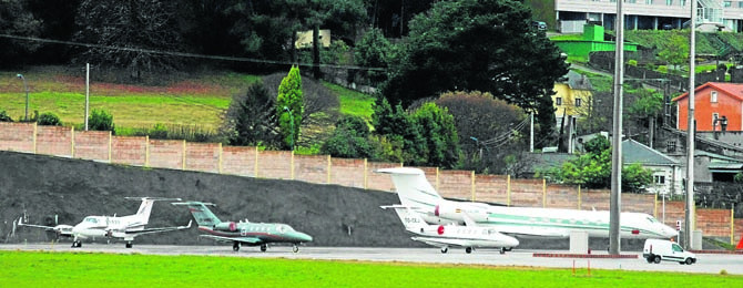 Alvedro se convierte en la base de cinco jets privados durante el concurso hípico de Casas Novas