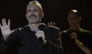 Miguel Bosé estará 
el día 6 de agosto en la plaza de María 
Pita dentro del programa de fiestas