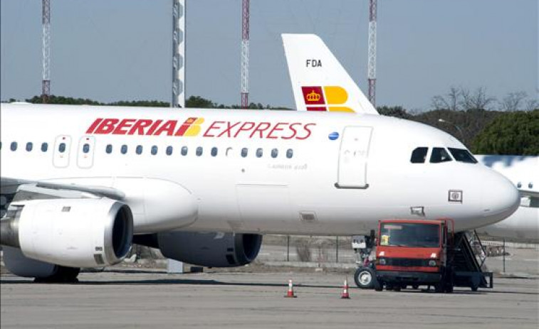 Iberia Express volverá a conectar Vigo con Tenerife este verano