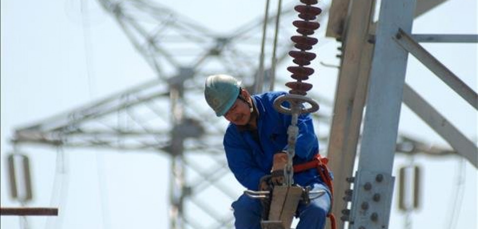 El precio de la luz sube un 16% este lunes, hasta los 120,96 euros/MWh