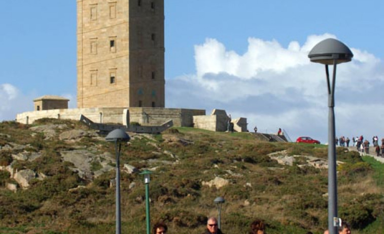 El Ayuntamiento de A Coruña reforma el parque Carlos Casares de Monte Alto