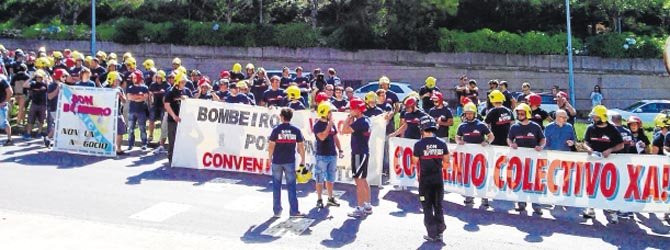 Concluye la huelga indefinida en los parques  de bomberos comarcales después de 500 días