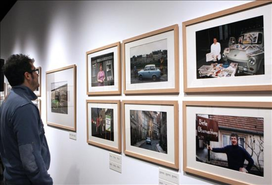 El fotógrafo Daniel Biskup evoca el histórico derribo del Muro de Berlín