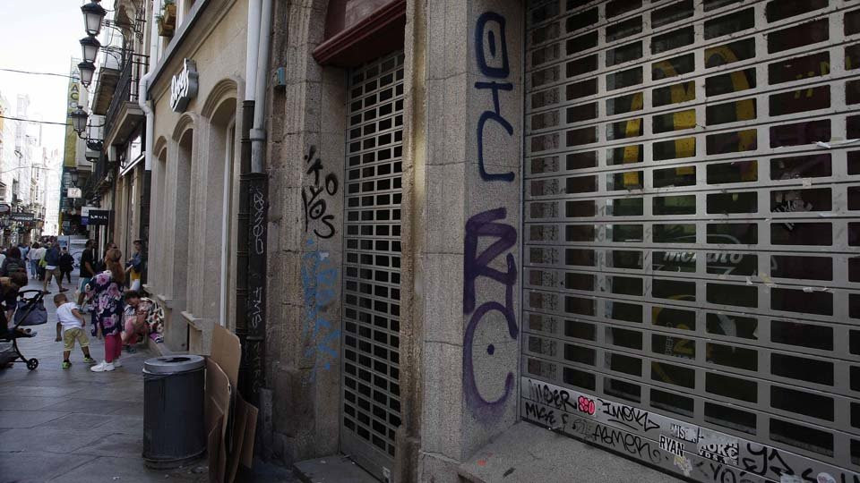 Las altas expectativas económicas de los arrendadores condenan a un abandono de años a decenas de locales