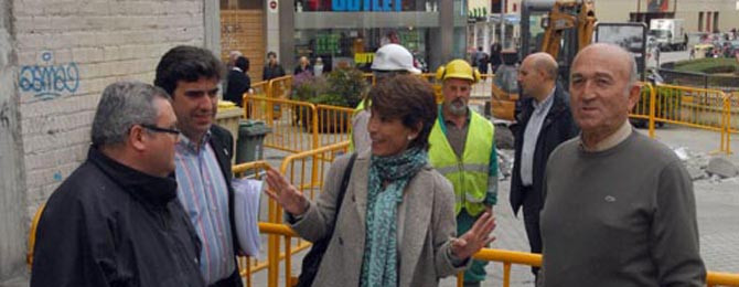 Comienza la remodelación de la calle peatonal de A Gaiteira que se alargará hasta febrero de 2014