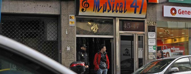 Los tres asaltantes de Musical 47 confiesan que necesitaban el dinero para sus hijos