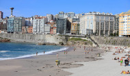 El Ayuntamiento de A Coruña obligará a no fumar en las playas este verano