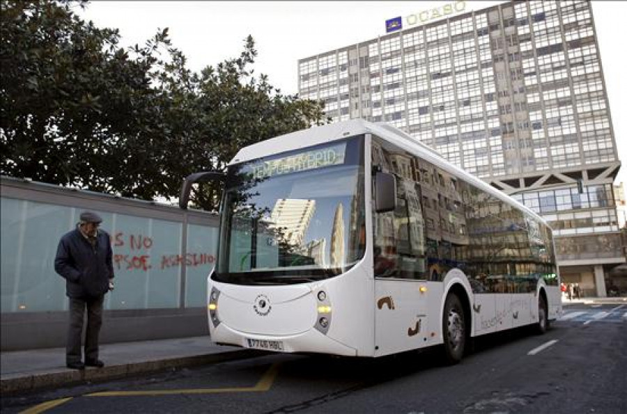 El PSdeG denuncia el caos en el transporte público de Coruña que es más lento y más caro