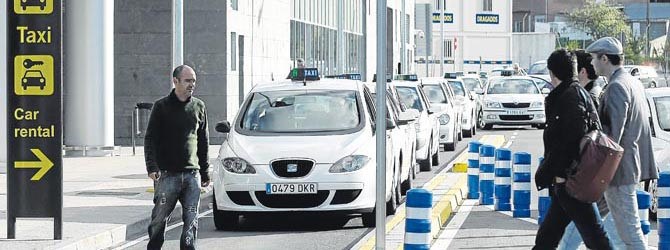 Los taxistas coruñeses apoyarán la huelga de agosto contra la nueva ley