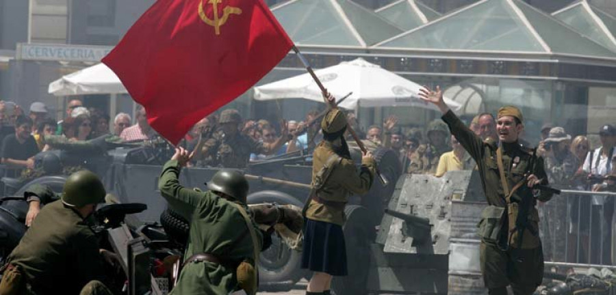 A Coruña recrea el Desembarco de Normandía y la Liberación de París