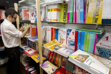 Educación abre el plazo para pedir las ayudas para comprar libros de texto