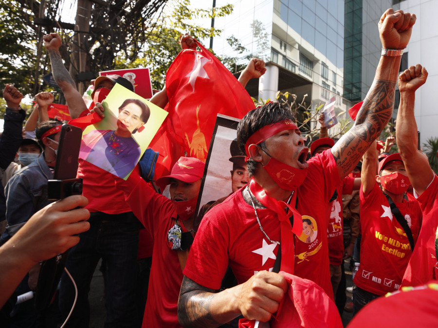 Un golpe militar aborta la frágil transición democrática de Birmania