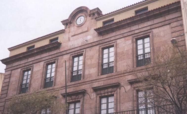 Hace 25 años | Bellas Artes asegura que el Consulado es pequeño para todas las academias