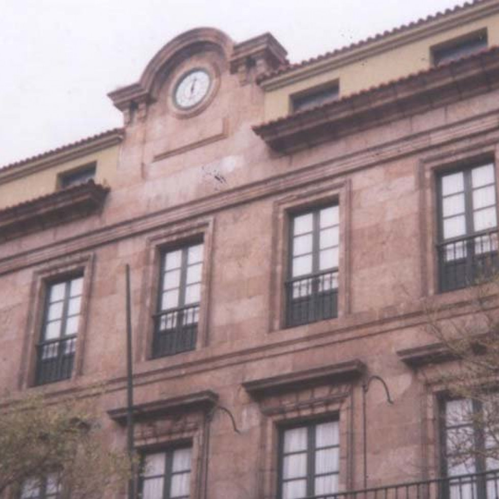 Hace 25 años | Bellas Artes asegura que el Consulado es pequeño para todas las academias