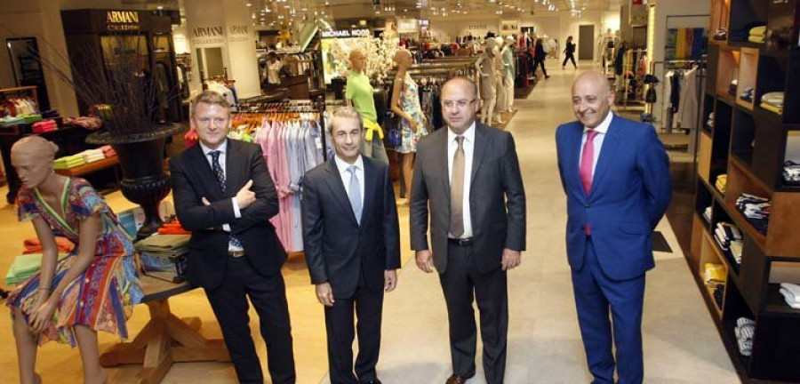 El Corte Inglés de Ramón y Cajal abre “la mejor planta de mujer de la  región”