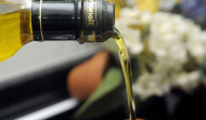Los productores de aceite de oliva alertan de que los precios seguirán al alza y piden no hacer acopio