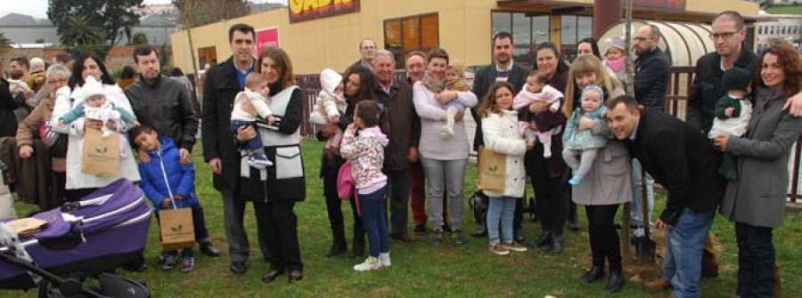 Medio centenar de niños se queda sin plaza en la guardería de Arteixo