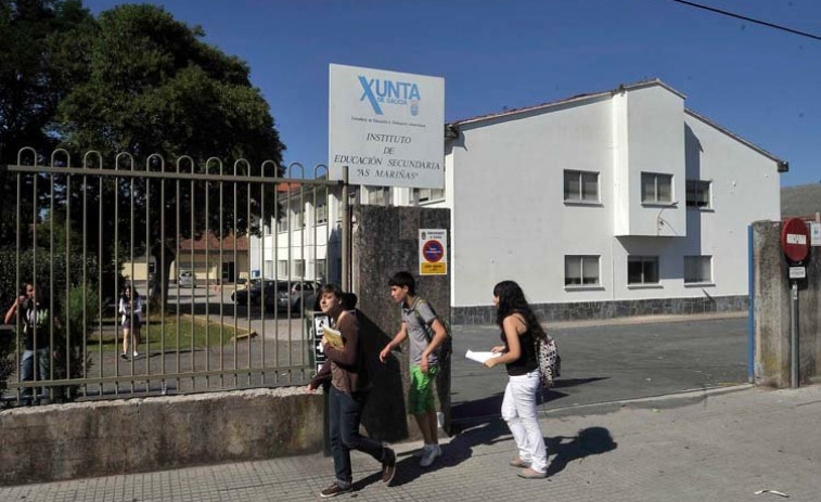 Os institutos As Mariñas e Carral únense ao reto lingüístico “21 días co galego e máis”