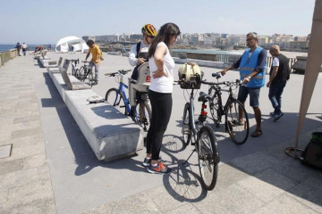 Mobili-za denuncia que solo el  20% de los coruñeses monta  en bicicleta de forma adecuada