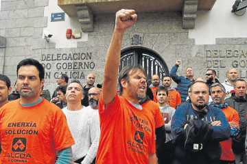 El fondo alemán iguala la oferta de los suizos y garantiza el empleo en Alcoa por dos años