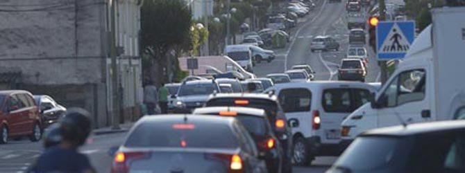 Arteixo tiene registrado un parque automovilístico de un vehículo por cada dos personas