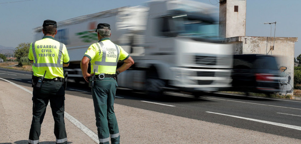 Denunciado un transportista en Bergondo por llevar un aparato que evita el control de gases