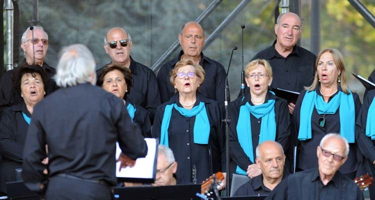 Las habaneras siguen con su tradición en las fiestas de A Coruña tras treinta y tres 
años de actuaciones