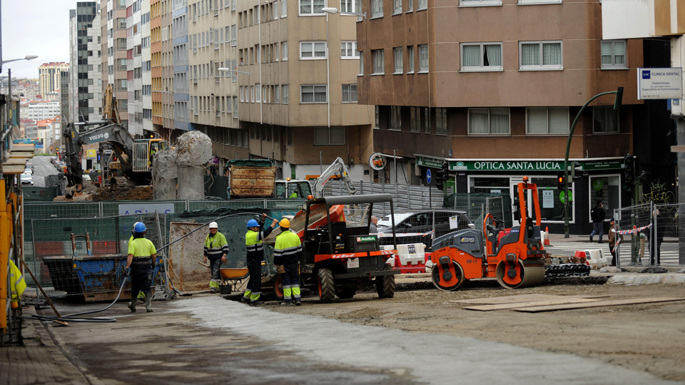 Finaliza la última fase del derribo  del viaducto de la ronda de Nelle