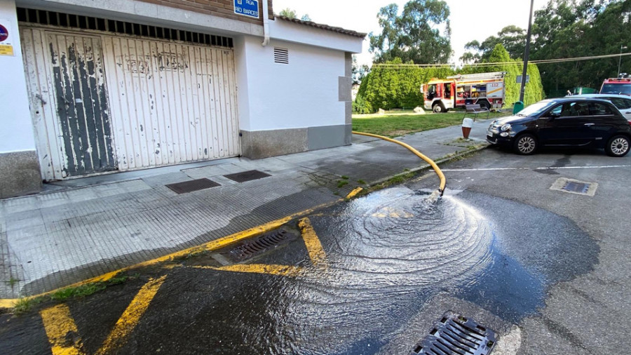 Corte de agua en Culleredo por la rotura de una tubería