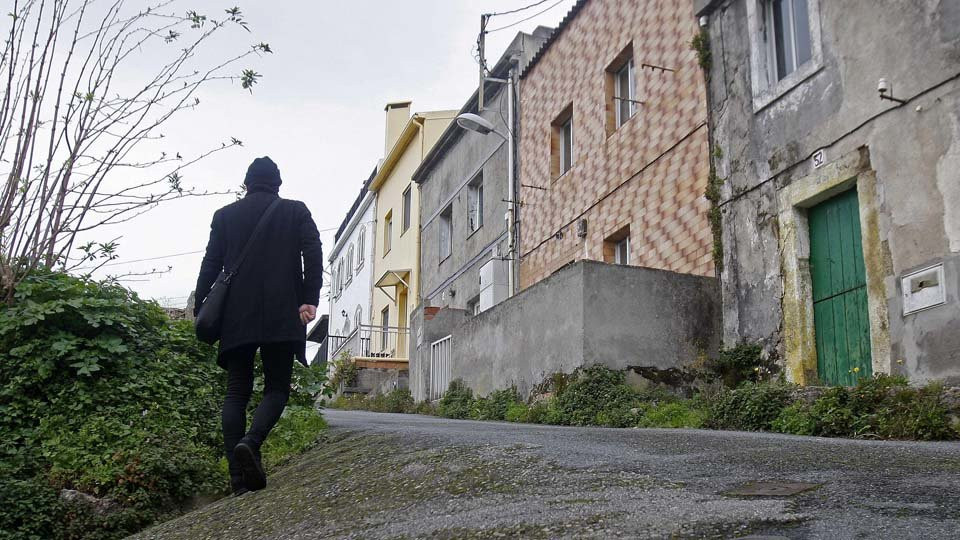 Bens pide que tapien o arreglen las casas vacías para evitar a los okupas