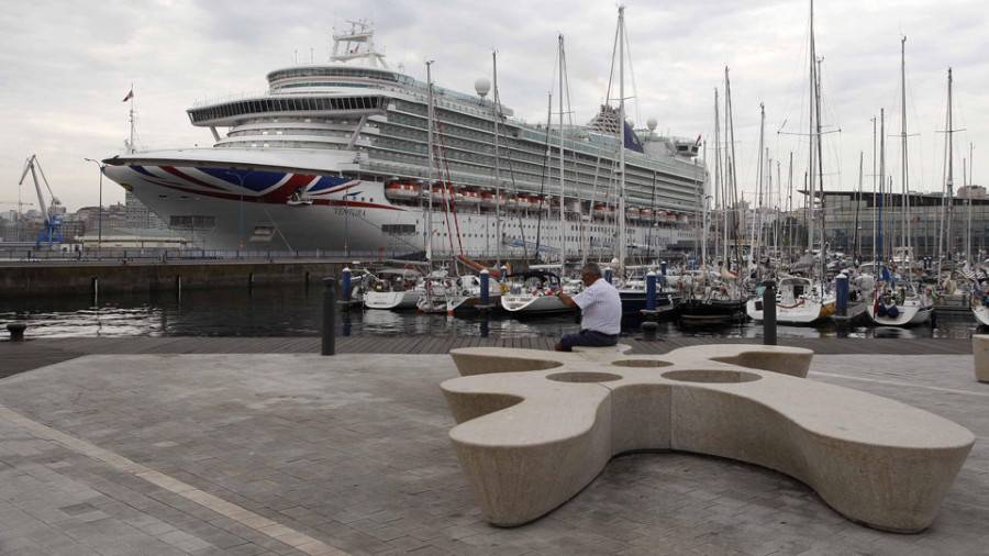 Más de 11.000 cruceristas adelantan a esta semana la temporada alta