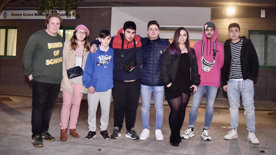 Los jóvenes de Palavea le declaran la guerra al aburrimiento