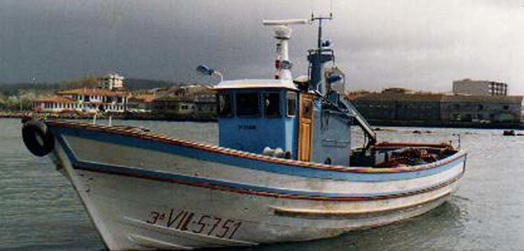 Creen que el barco que naufragó junto Sálvora está hundido cerca de los islotes Cabaceiros