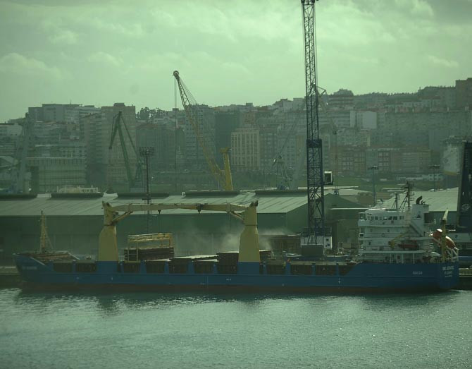 “Overbooking” en el muelle con hasta ocho mercantes