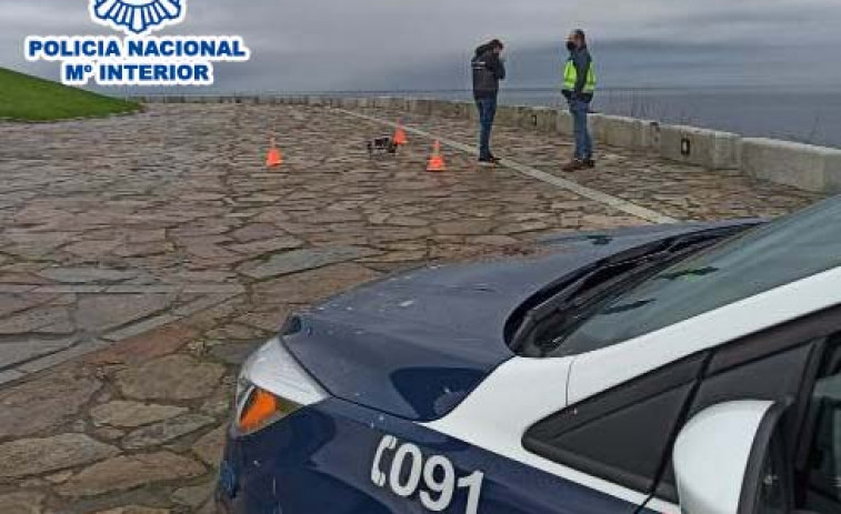 La Policía Nacional despliega en A Coruña un nuevo equipo de protección aérea contra los drones
