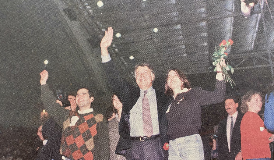 Hace 25 años: Mitin de Felipe González en el Coliseo y toma de posesión de Julián Barrio