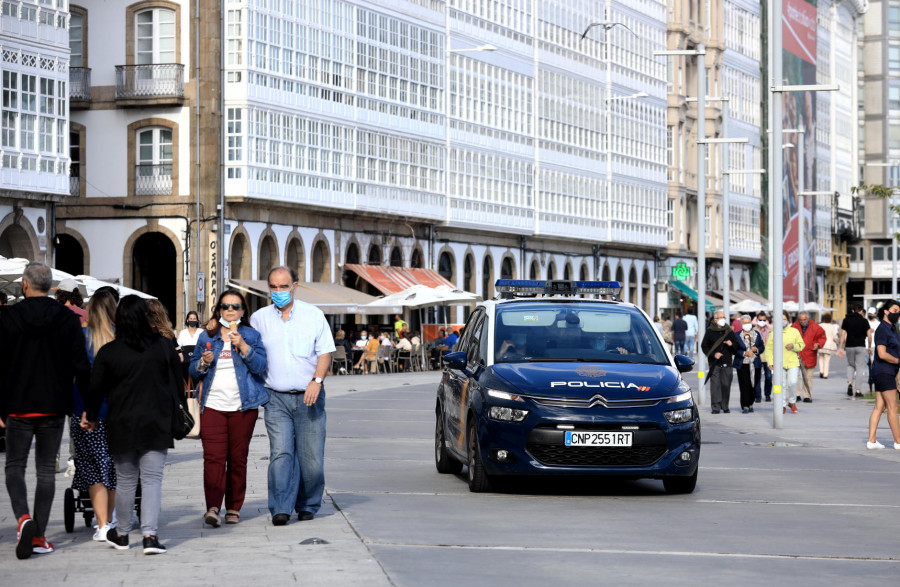 La comisaría de Lonzas recibe ya todas las llamadas al 091 de las provincias de Lugo, Ourense y A Coruña