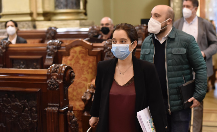 Inés Rey celebra el anuncio de Ábalos sobre la conexión ferroviaria de Punta Langosteira