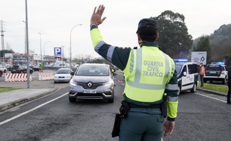 Acude al examen de conducir en Narón al volante de su coche