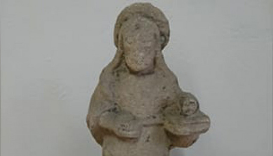 Recuperada en un monte de O Ézaro una escultura de San Juan Bautista robada en A Pobra